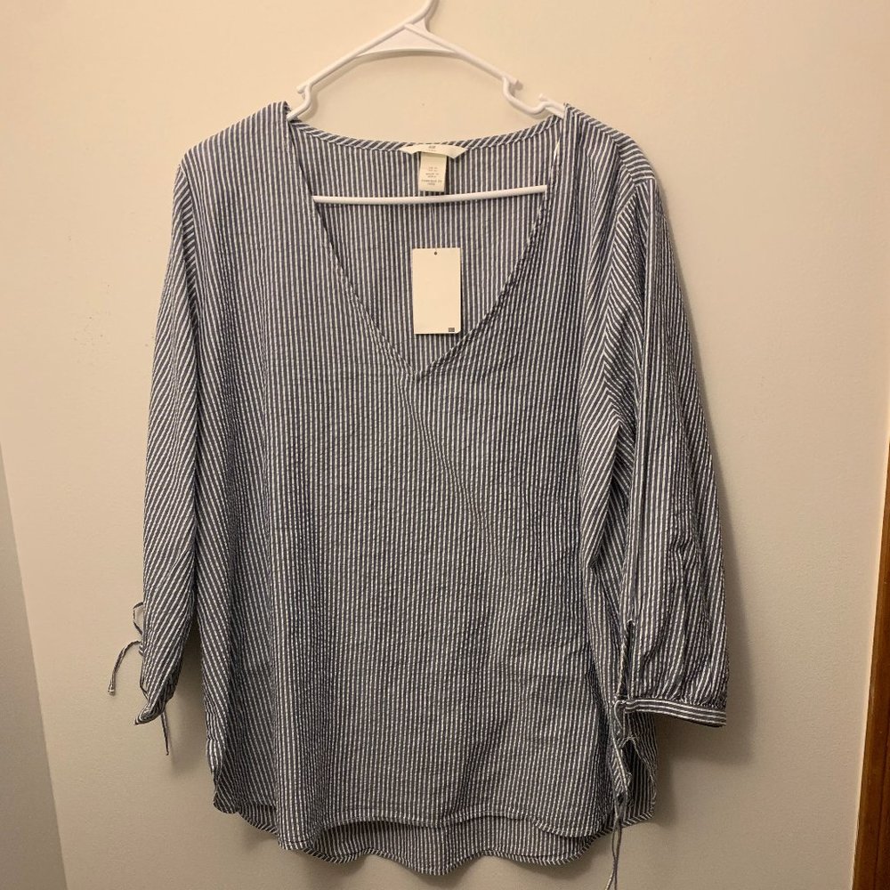 H&M  Quarter Sleve V-neck Striped Blouse